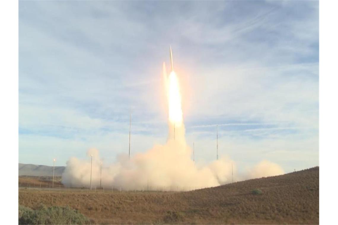 Mit dem Raketentest geht nun die Sorge nach einem Wettrüsten um. Foto: Michael Stonecypher/DoD via dvids/dpa