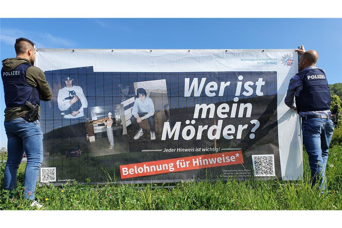 Mit einem Fahndungsplakat sucht die Polizei Unterfranken nach Hinweisen zu einem Mordfall. Ende 1990 war der 16 Jahre alte Klaus Berninger in Wörth am Main umgebracht worden. Bis heute ist der Fall ungeklärt.