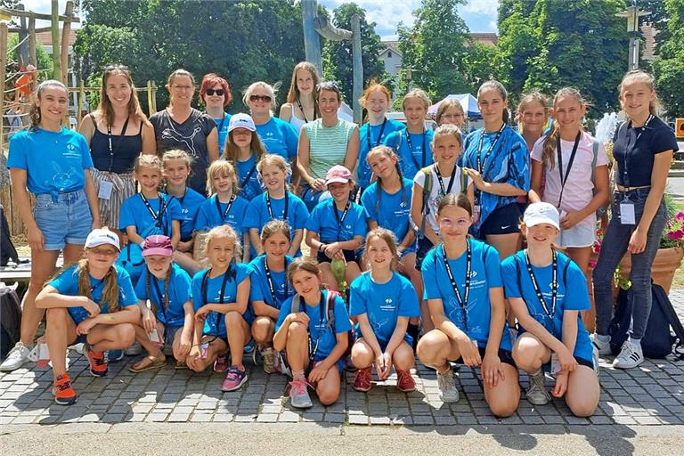 Mit einer großen Abordnung sind die Turnerinnen der TSG Backnang in Esslingen dabei. Foto: Sabine Ruopp