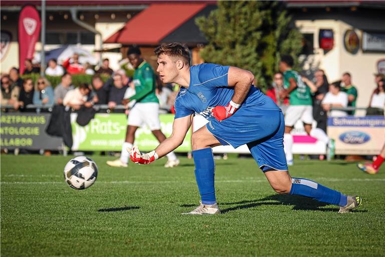 Mit Oppenweiler-Strümpfelbach Herbstmeister und im Titelkampf auf einem guten Weg: Schlussmann Janis Seefeldt. Foto: Alexander Becher