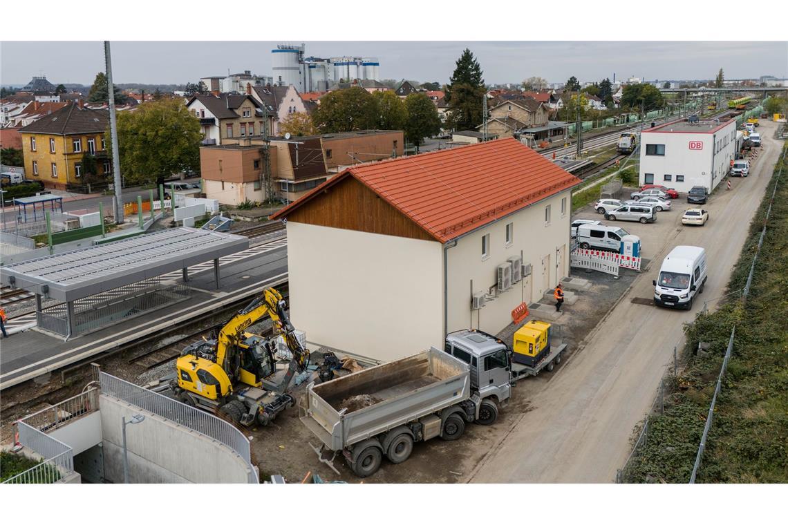 Modernste Stellwerktechnik für die hochfrequentierte Riedbahn