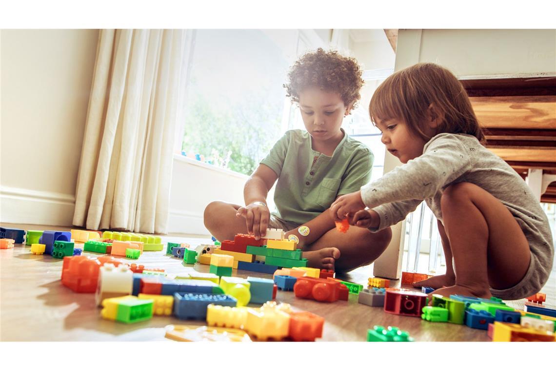 Müssen Kinder mit diesen Bausteinen wirklich schon den Eiffelturm nachbauen können?