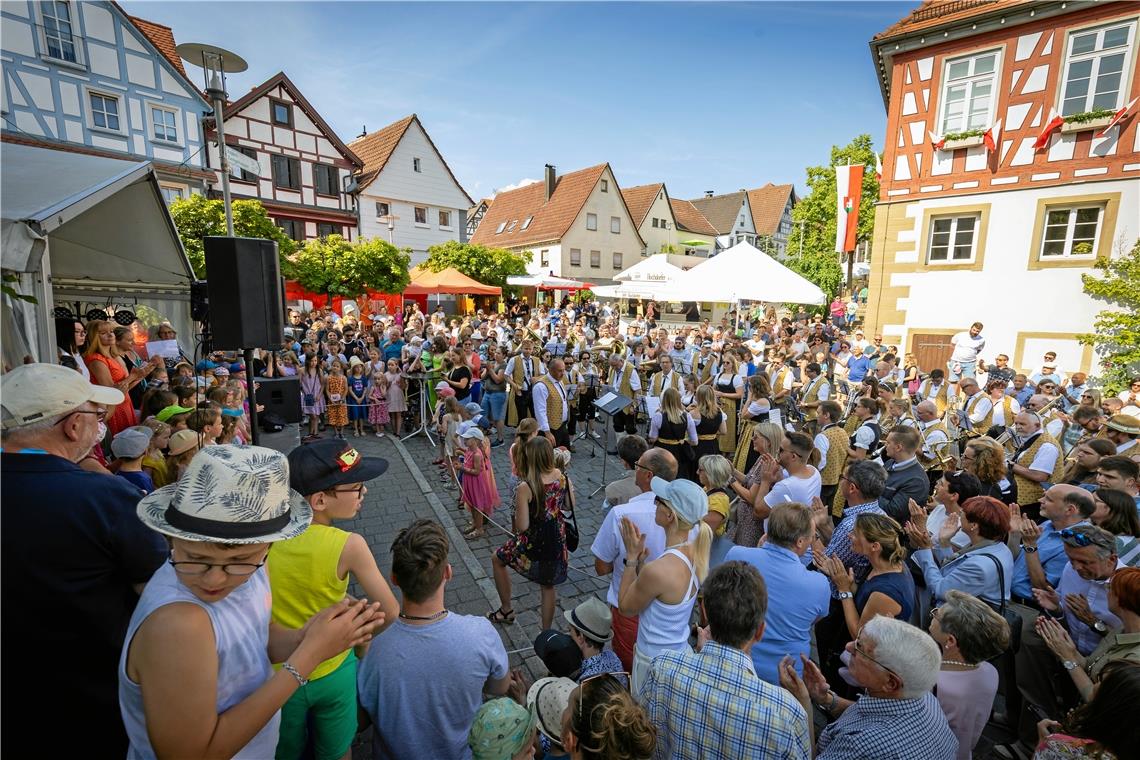 Musikalisch umrahmt wird das Fest unter anderem vom Musikverein Kirchberg.Foto: Alexander Becher