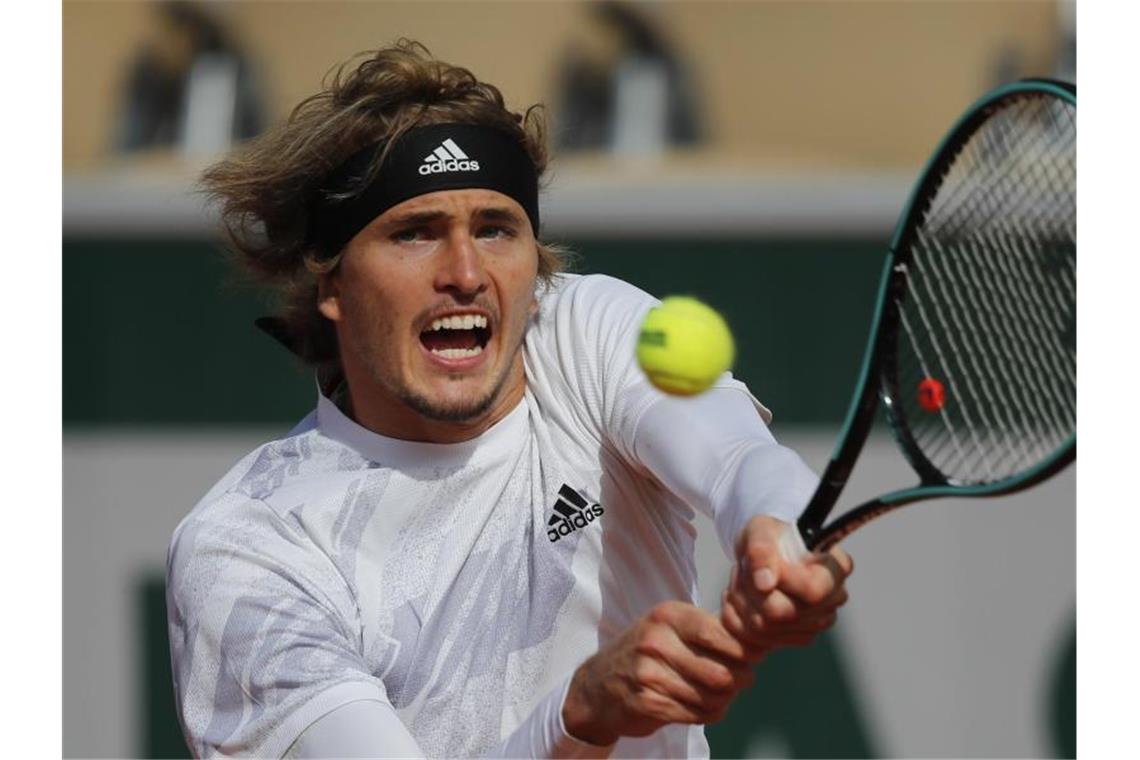 Muss in Köln vor leeren Rängen spielen: Alexander Zverev. Foto: Christophe Ena/AP/dpa