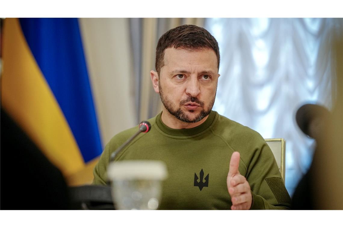 Nach den Angriffen auf Charkiw weist der ukrainische Präsident Wolodymyr Selenskyj auf die Wichtigkeit der Luftabwehr hin.