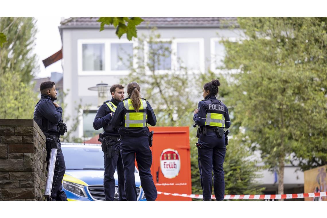 Nach der Messerattacke von Solingen mit drei Toten ermittelt die Bundesanwaltschaft auch wegen Verdachts der Mitgliedschaft in der Terrormiliz IS.