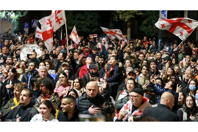 Nach der Wahl hatte die prowestliche Opposition in Georgien erklärt, dass sie das Ergebnis nicht anerkenne, und zu Protesten aufgerufen. (Archivbild)