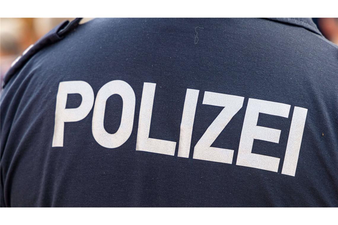 Nach einem Streit sind zwei Männer verletzt worden – einer von ihnen lebensgefährlich. Die Polizei ermittelt (Symbolfoto).