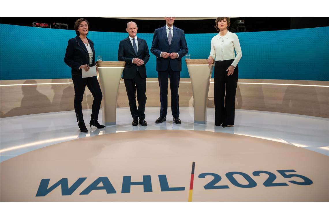 Nach einer Umfrage der Forschungsgruppe Wahlen hat Scholz das Duell ganz knapp gewonnen.