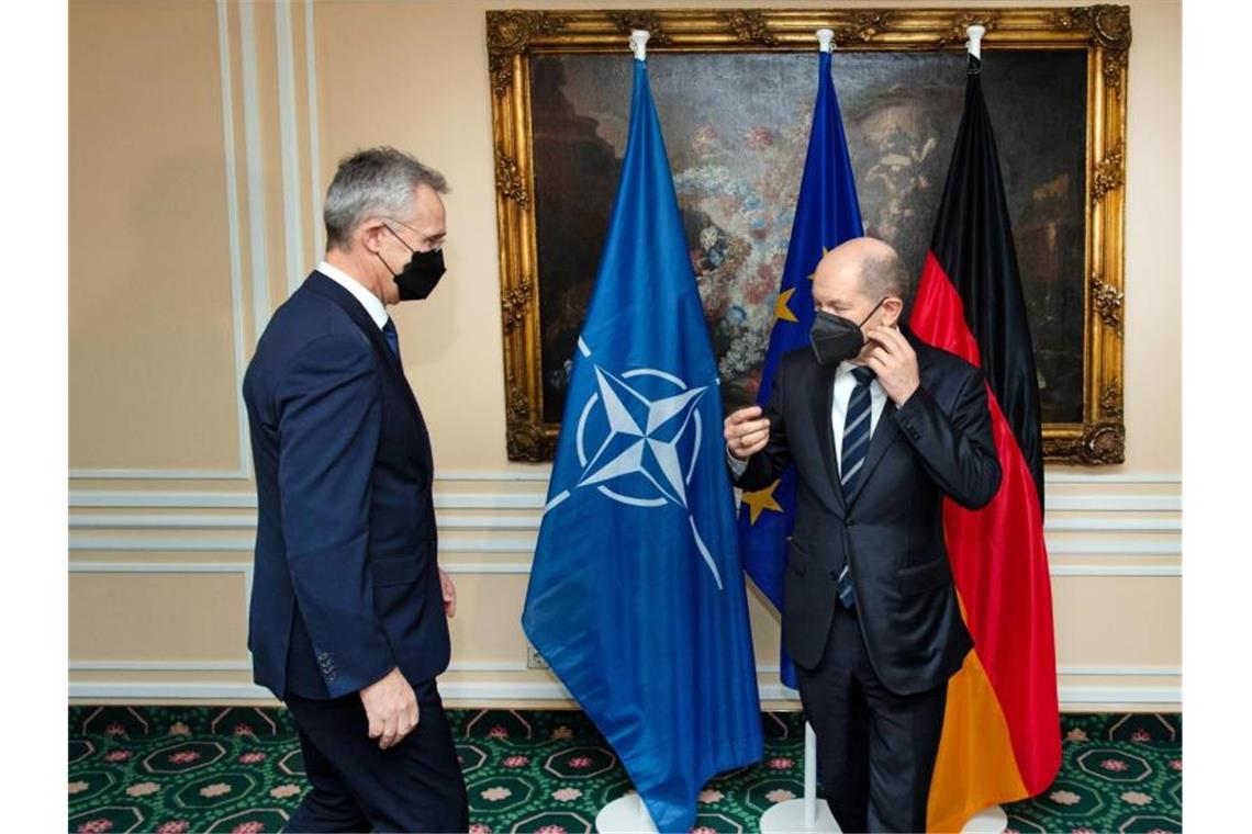 Sicherheitskonferenz: Sorge vor Krieg in Europa Nato-Generalsekretär Jens Stoltenberg trifft auf Bundeskanzler Olaf Scholz. Foto: Sven Hoppe/dpa Pool/dpa