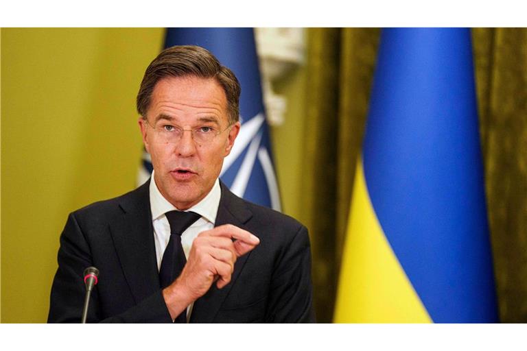 Nato-Generalsekretär Mark Rutte hat zurückhaltend auf den Wunsch der Ukraine reagiert, nun sofort eine bedingungslose Einladung in das Militärbündnis zu bekommen. (Archivbild)