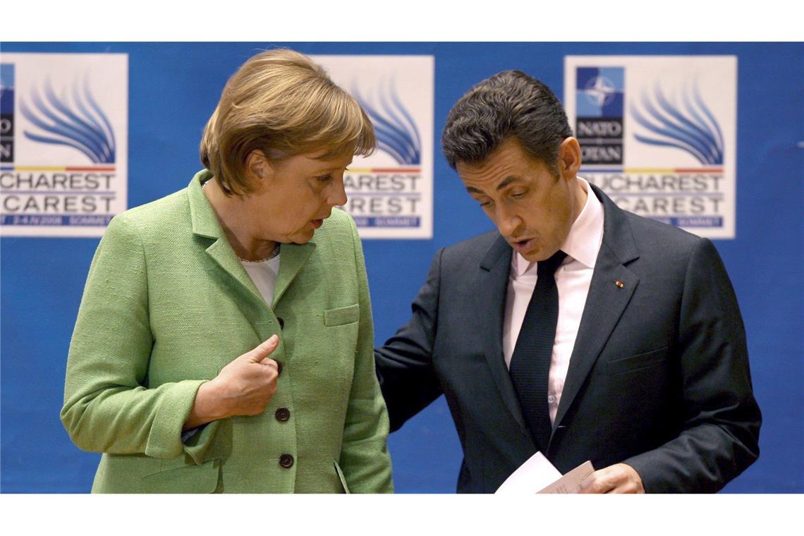 NATO-Gipfel 2008 in Bukarest - Merkel mit Frankreichs Präsident Sarkozy. (Archivbild)