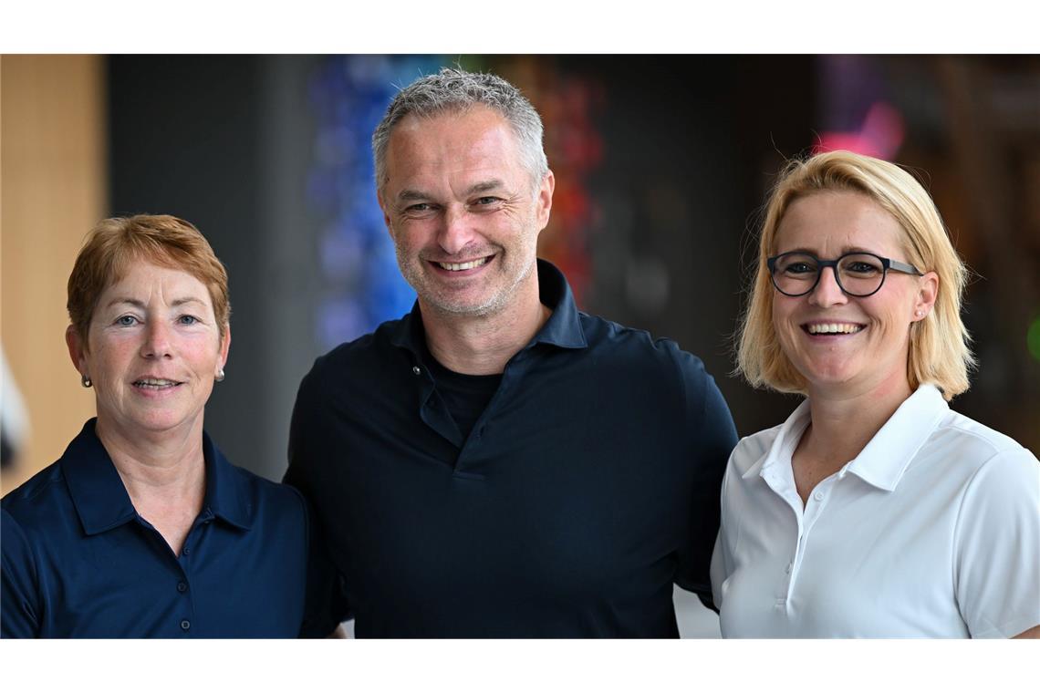 Neues Trio bei DFB-Frauen: Maren Meinert (li.), Christian Wück, Saska Bartusiak