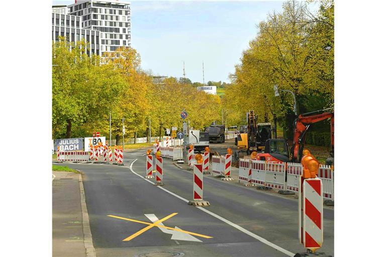 Neuland für die Stadt: In der Stresemannstraße auf dem Killesberg wird erstmals ein Bioasphalt verlegt.