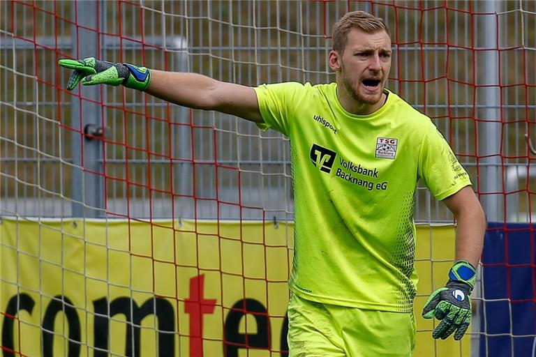 Nicht im Einsatz: Marcel Knauß. Den Torwart plagt eine Bauchmuskelzerrung. Foto: Alexander Becher