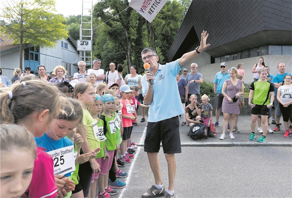 Erfolgsserie hat weiterhin vier Folgen Nicht mehr Ort der Auftakts zum Laufcups: Das Gelände zwischen Murrhardter Fest- und Stadthalle. Nach dem Ausstieg von Wolfgang Hilt fand sich für den Stadtlauf kein Kommandogeber mehr. Aussteiger TVM wird in der Serie nun von den TSF Welzheim als vierter Veranstalter ersetzt.Foto: J. Fiedler
