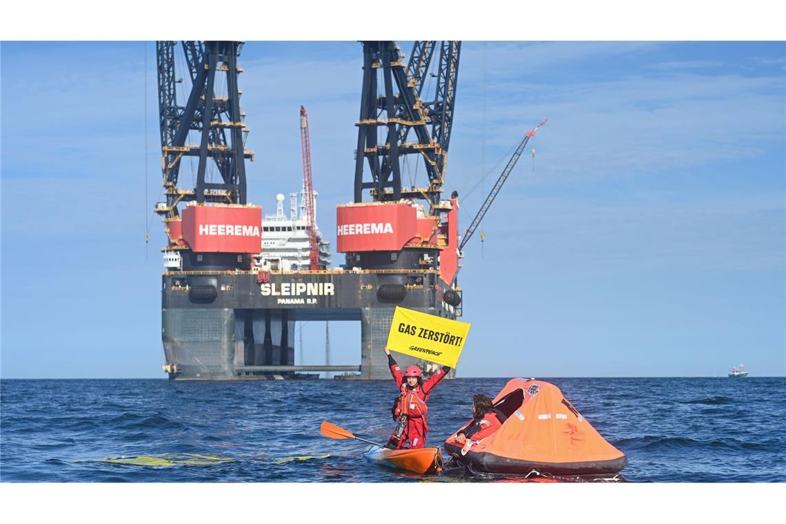 Nicht nur Greenpeace, auch Fridays for Future protestiert gegen Erdgas aus der Nordsee. (Archivbild)