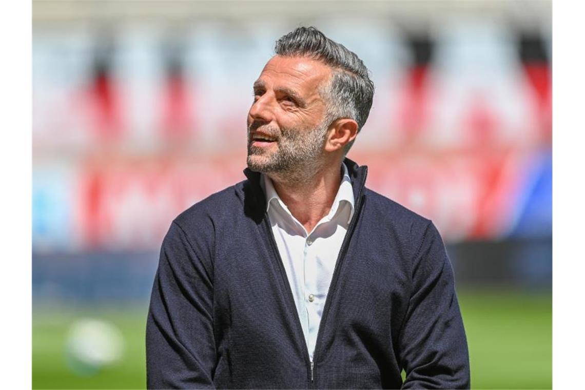 Nächster Anlauf für Ingolstadt - Osnabrück bereit für FCI Nimmt mit Ingolstadt den nächsten Anlauf auf die 2. Liga: FCI-Coach Tomas Oral. Foto: Armin Weigel/dpa