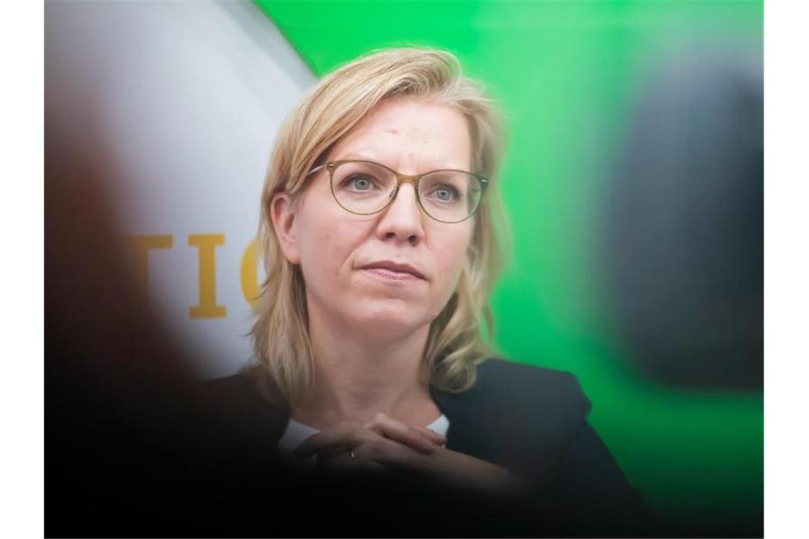 Brüsseler Pläne zu Atom- und Gaskraft sorgen für Empörung Österreichs Klimaschutzministerin Leonore Gewessler droht der EU-Kommission mit einer Klage. Foto: Christoph Soeder/dpa