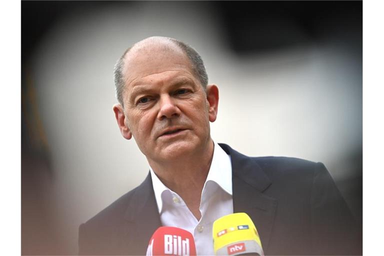 Olaf Scholz (SPD), Bundeskanzlerkandidat und Bundesfinanzminster, spricht bei einem Interview. Foto: Britta Pedersen/dpa-Zentralbild/dpa/Archivbild