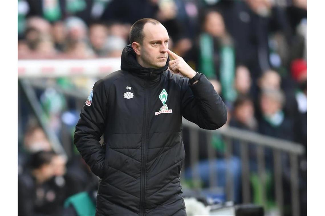 Heidenheim bremst Werder: Rückstand zu Aufstieg schmilzt Ole Werner gestikuliert am Spielfeldrand. Foto: Carmen Jaspersen/dpa/Archivbild