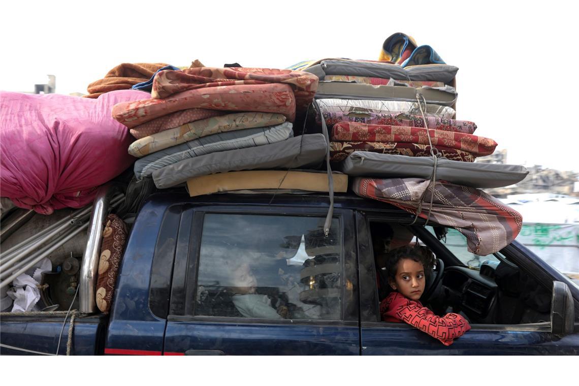 Palästinenser kehren in den Norden des Gazastreifens zurück.