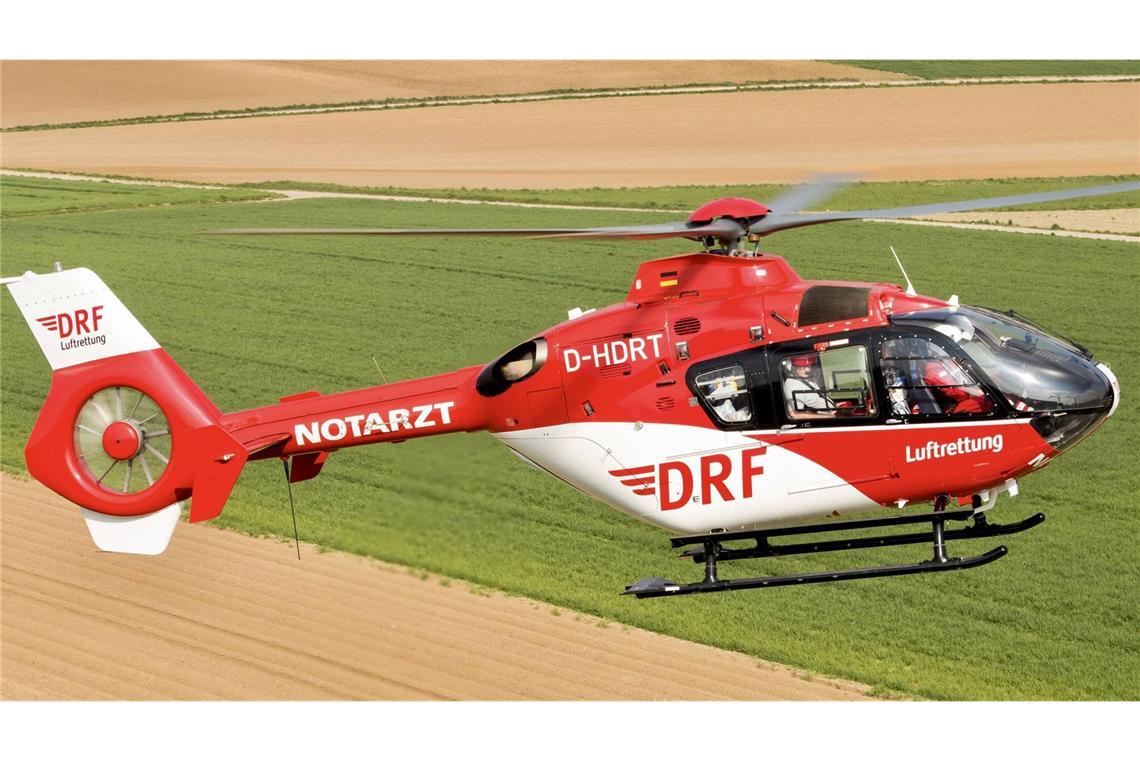 Per Rettungshubschrauber kam die verletzte Frau in ein Krankenhaus. (Symbolbild)