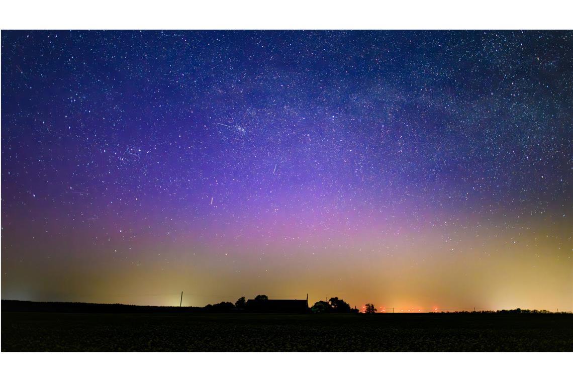 Polarlichter wie hier  am Nachthimmel im Landkreis Märkisch-Oderland in Ostbrandenburg sind auch im Südwesten möglich.