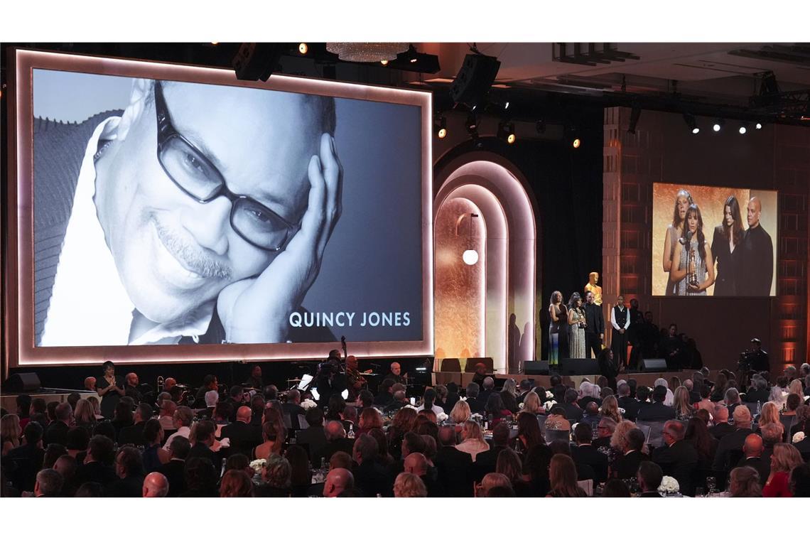 Posthum wurde der legendäre Musikproduzent Quincy Jones geehrt – er war vor zwei Wochen mit 91 Jahren gestorben.