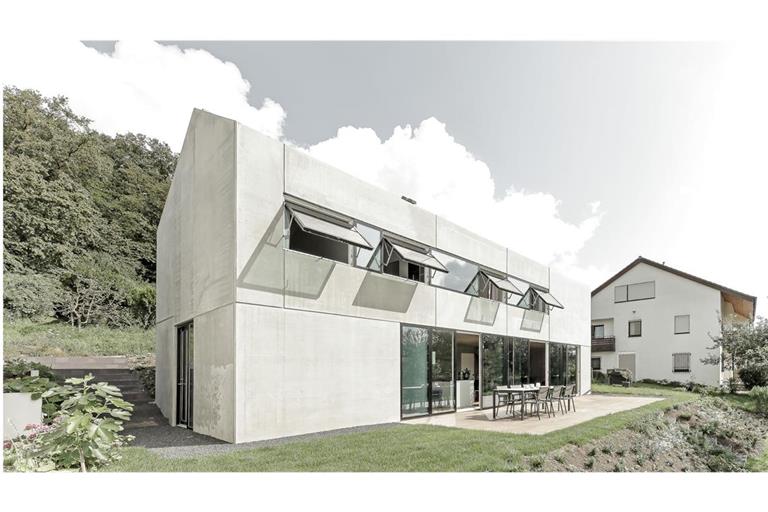 Privatbauten-Routen sind beliebt beim Tag der Architektur.  Auf der Esslinger Tour ist dieses Einfamilienhaus, entworfen von Architekt Thomas Sixt Finckh zu besichtigen.