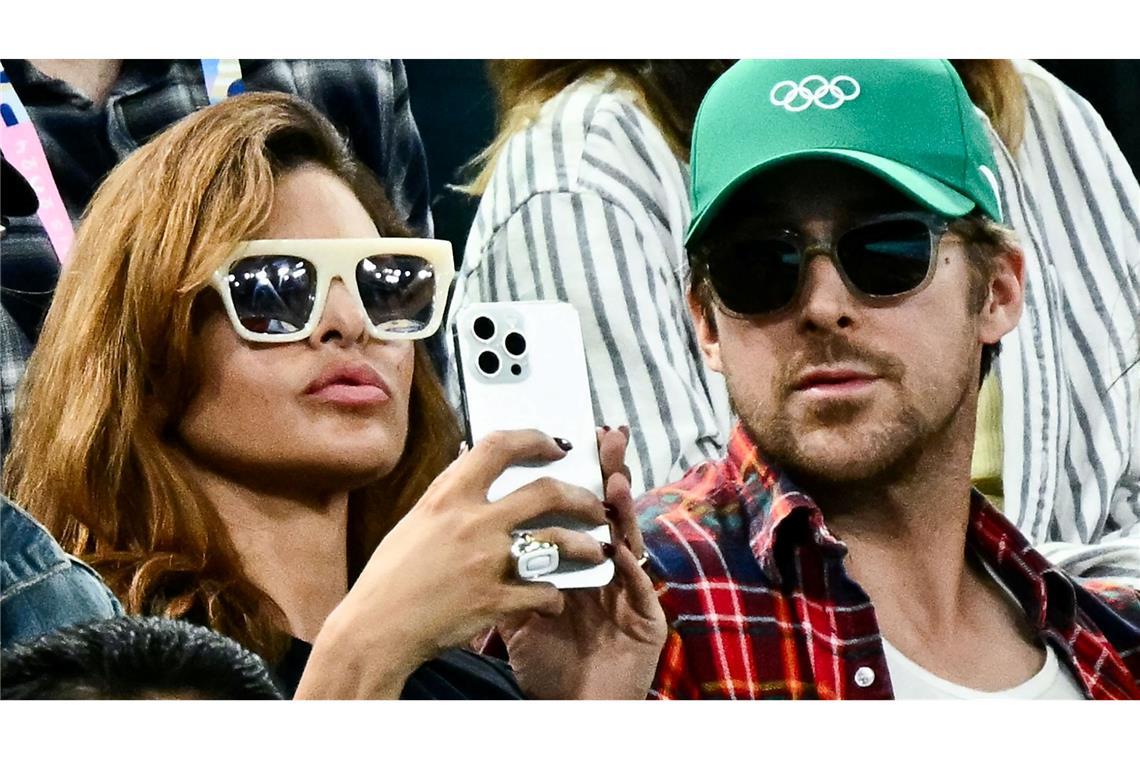 Prominente Unterstützung: Eva Mendes und Ryan Gosling genießen das Spiel von der Tribüne aus.