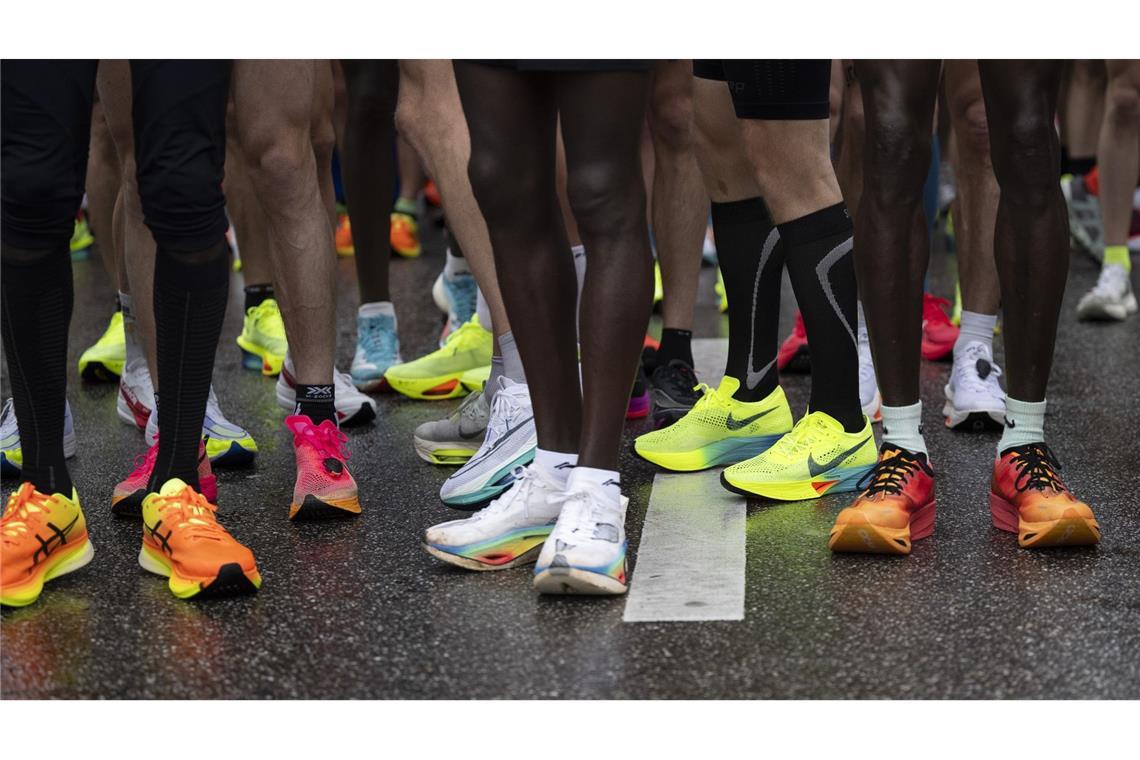 Ready Steady Go: Läufer bereiten sich auf den 21. Zürich-Marathon vor.