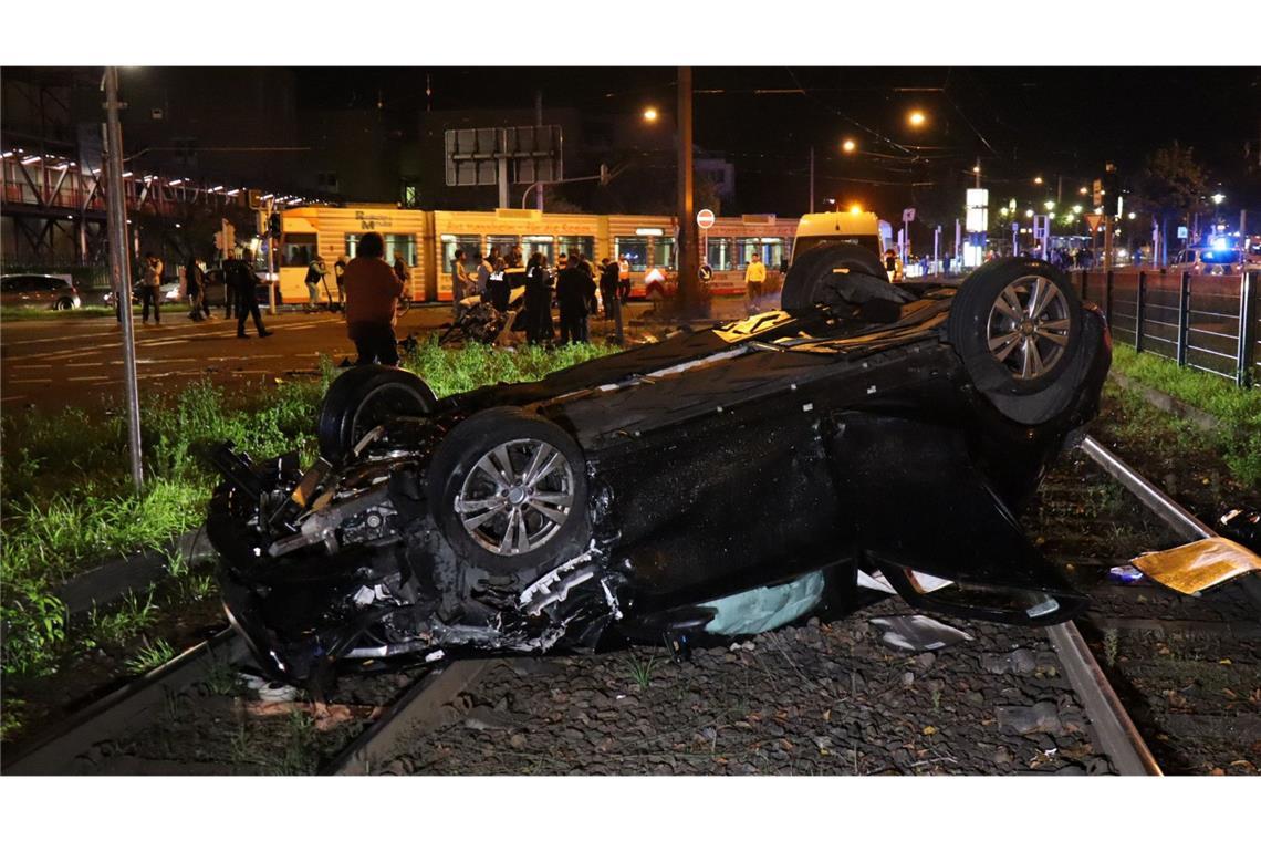 Rettungskräfte waren am Donnerstagabend im Einsatz.