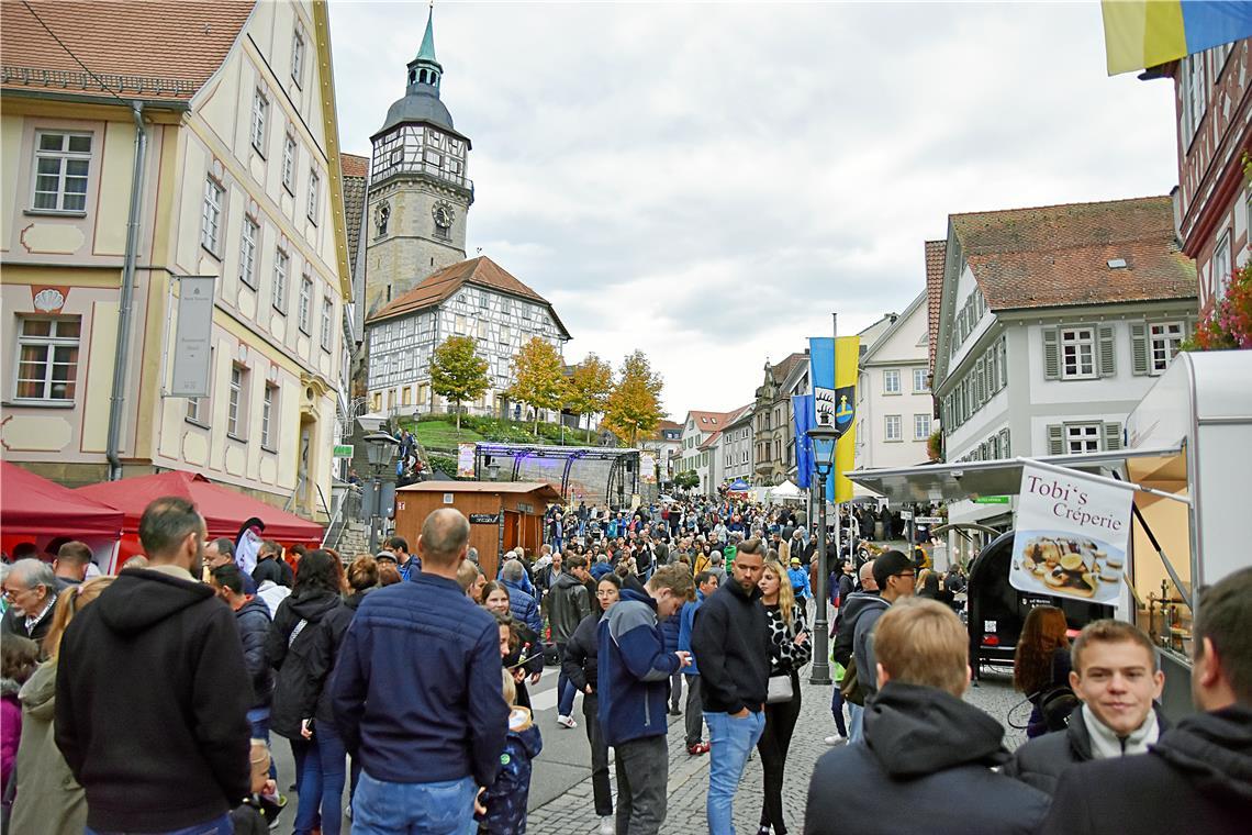 Rund um das historische Rathaus wird auch in diesem Jahr wieder allerhand geboten sein. Archivbild: Tobias Sellmaier