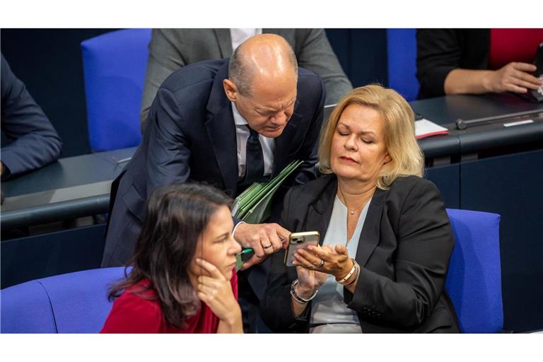 Sachverständige haben einige Änderungen an den Entwürfen für das sogenannte Sicherheitspaket vorgeschlagen. (Archivfoto)