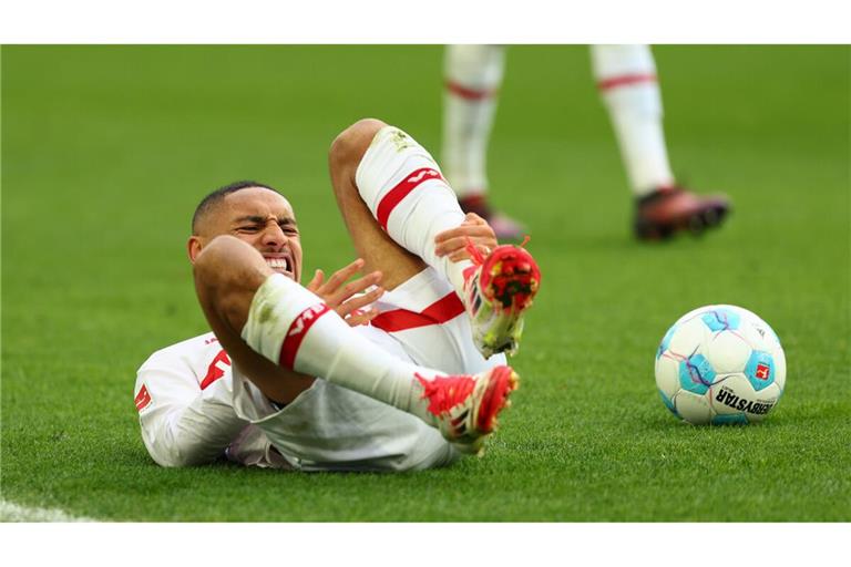 Schmerzhaft im doppelten Sinne: Enzo Millot nach einem Foul – und der VfB Stuttgart nach der Niederlage gegen den VfL Wolfsburg