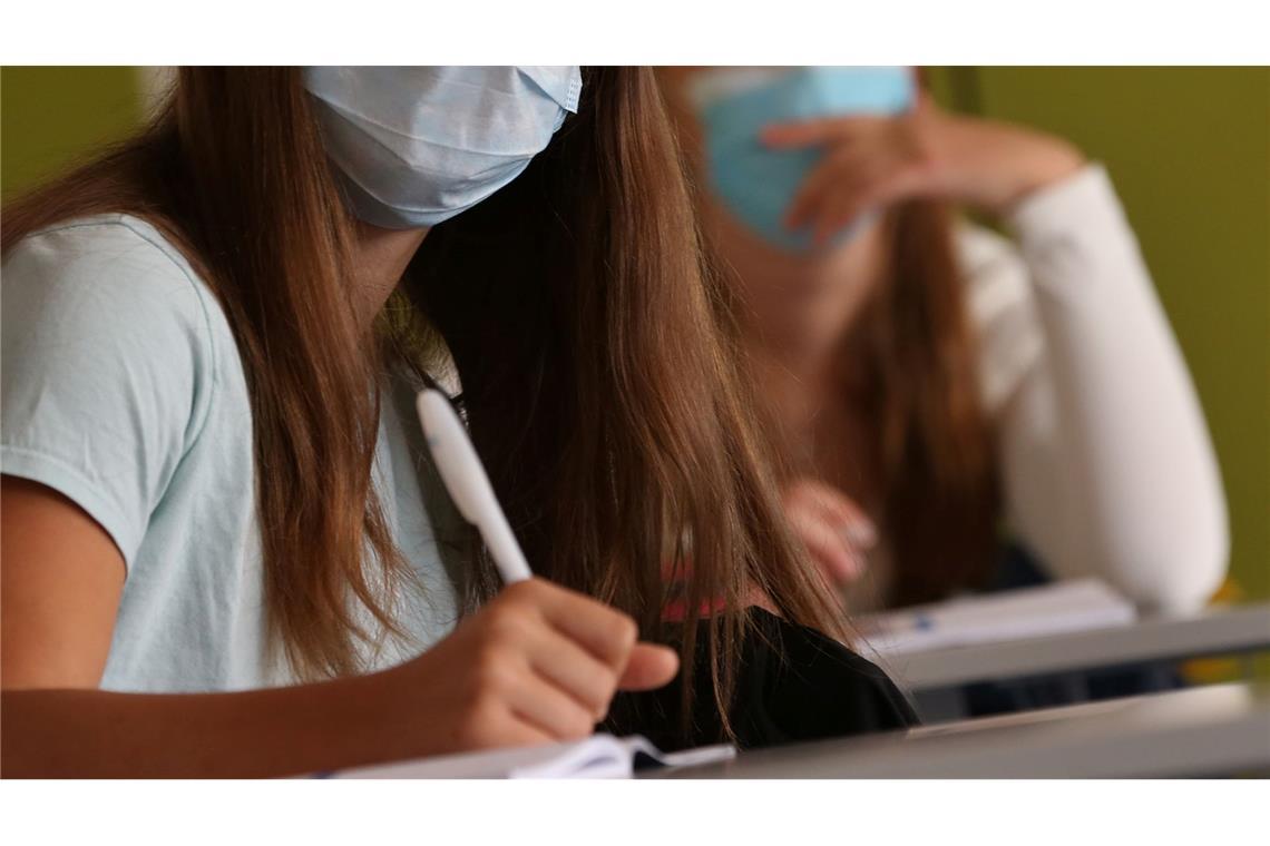 Schulschließungen waren für viele Kinder auch in psychischer Hinsicht folgenreich (Symbolbild)