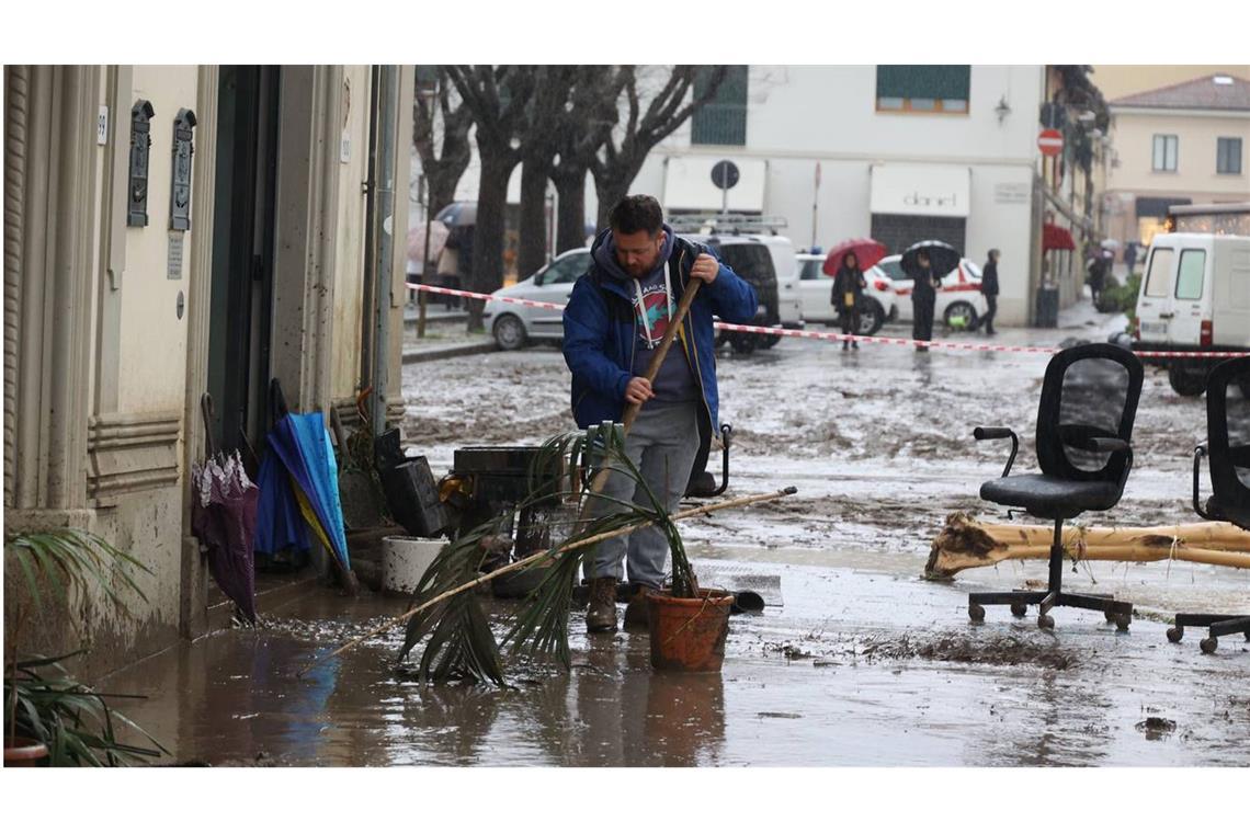 Schwere Hochwasser herrschen derzeit in der Toskana.