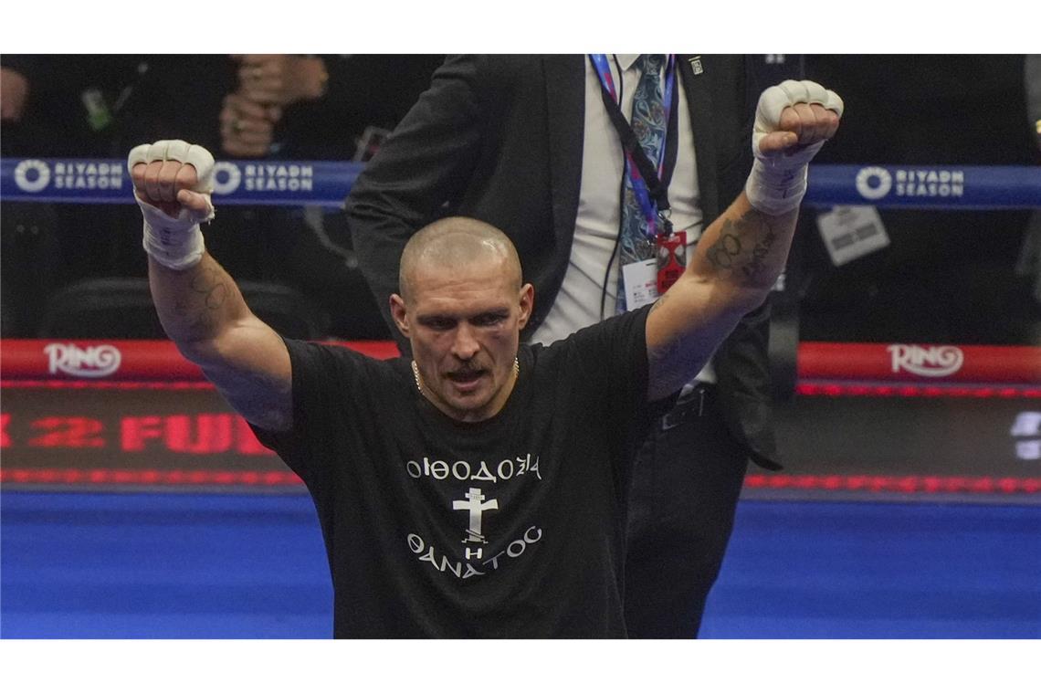 Schwergewichtsboxer Olexandr Usyk hat den WM-Rückkampf gegen Tyson Fury gewonnen.