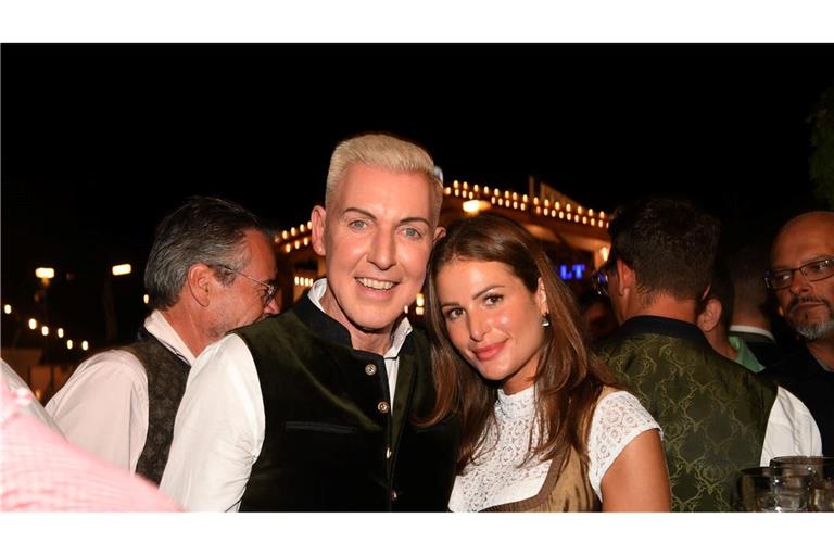 Scooter-Frontman H.P. Baxxter zusammen mit seiner Sara hier auf dem Oktoberfest in München.