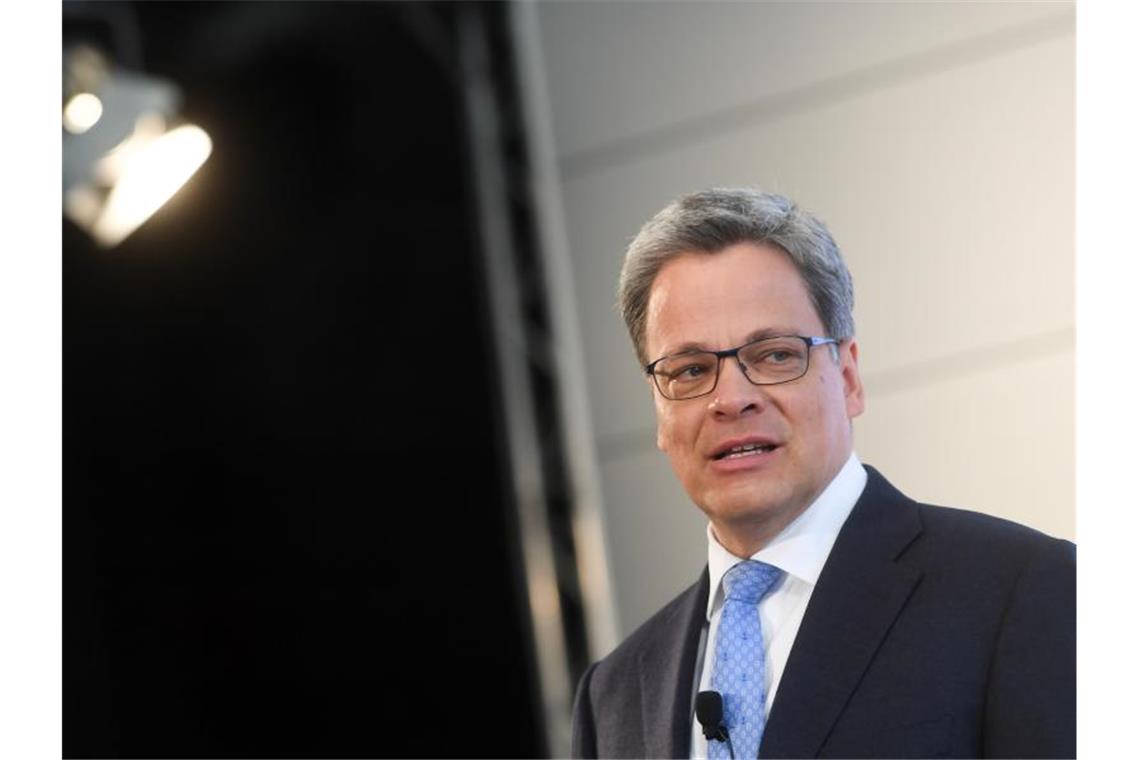 Neuer Commerzbank-Chef treibt Umbau voran Seit Januar im Amt: Commerzbank-Chef Manfred Knof. Foto: picture alliance / Tobias Hase/dpa