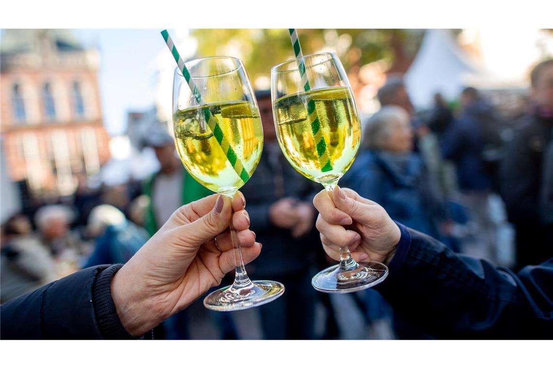 Selbstgemachte Aperitifs sind zunehmend gefragt. (Archivbild)