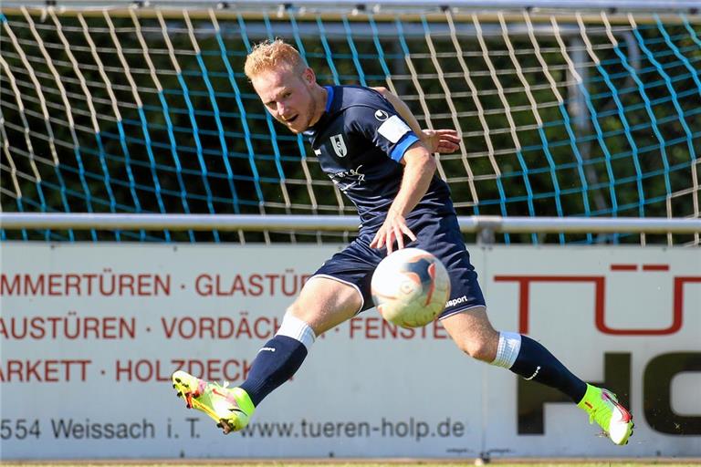 Simon Lindemann und der SV Unterweissach gelten als erster Anwärter auf den Aufstieg in die Bezirksliga. Foto: Alexander Becher