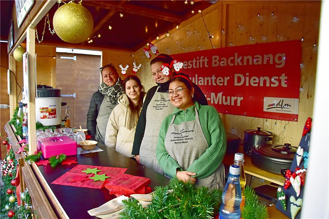 Sind auf den großen Besucher-Ansturm vorbereitet: Die fleißigen Helferinnen vom ...