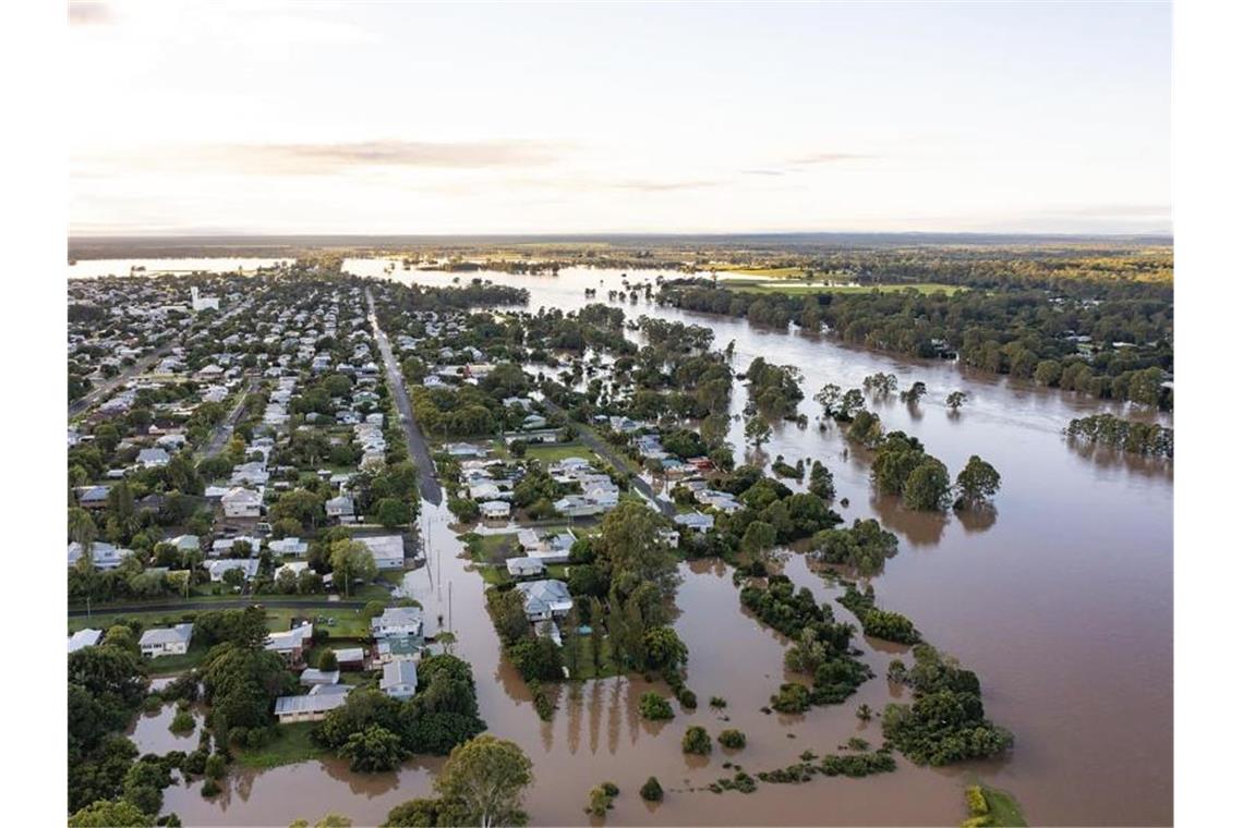Katastrophale Überschwemmungen in Australien Sintflutartiger Regen hat die schweren Überschwemmungen im Osten Australiens weiter verschärft. Foto: Uncredited/Fraser Coast Regional Council/AP/dpa