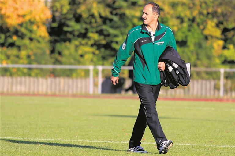 Spielleiter Reiner Ebert blickt mit großer Sorge auf die Negativentwicklung bei der ersten Mannschaft des FC Viktoria Backnang.Foto: A. Becher