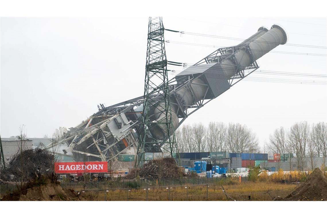 Sprengung Doppel-Schornstein Kohlekraftwerk Moorburg