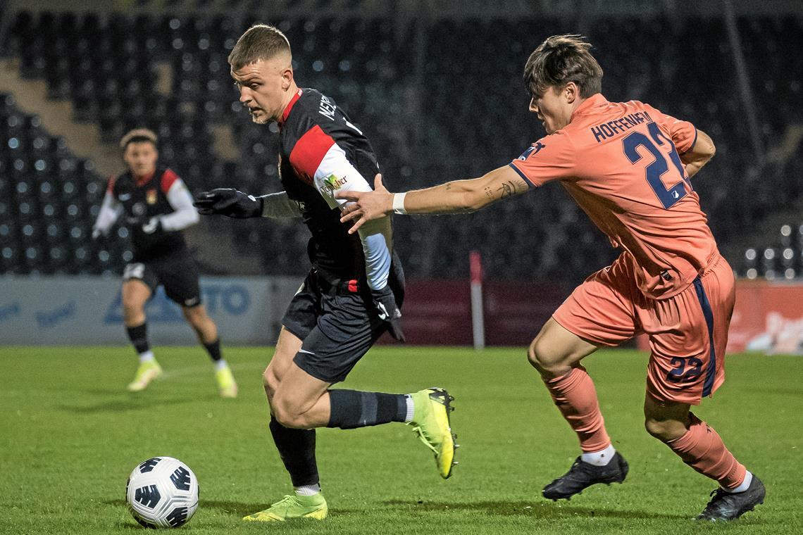 SSV-Stürmer Jonas Meiser (links) trug von Juli 2018 bis Januar 2022 das SG-Trikot. Archivfoto: Alexander Becher