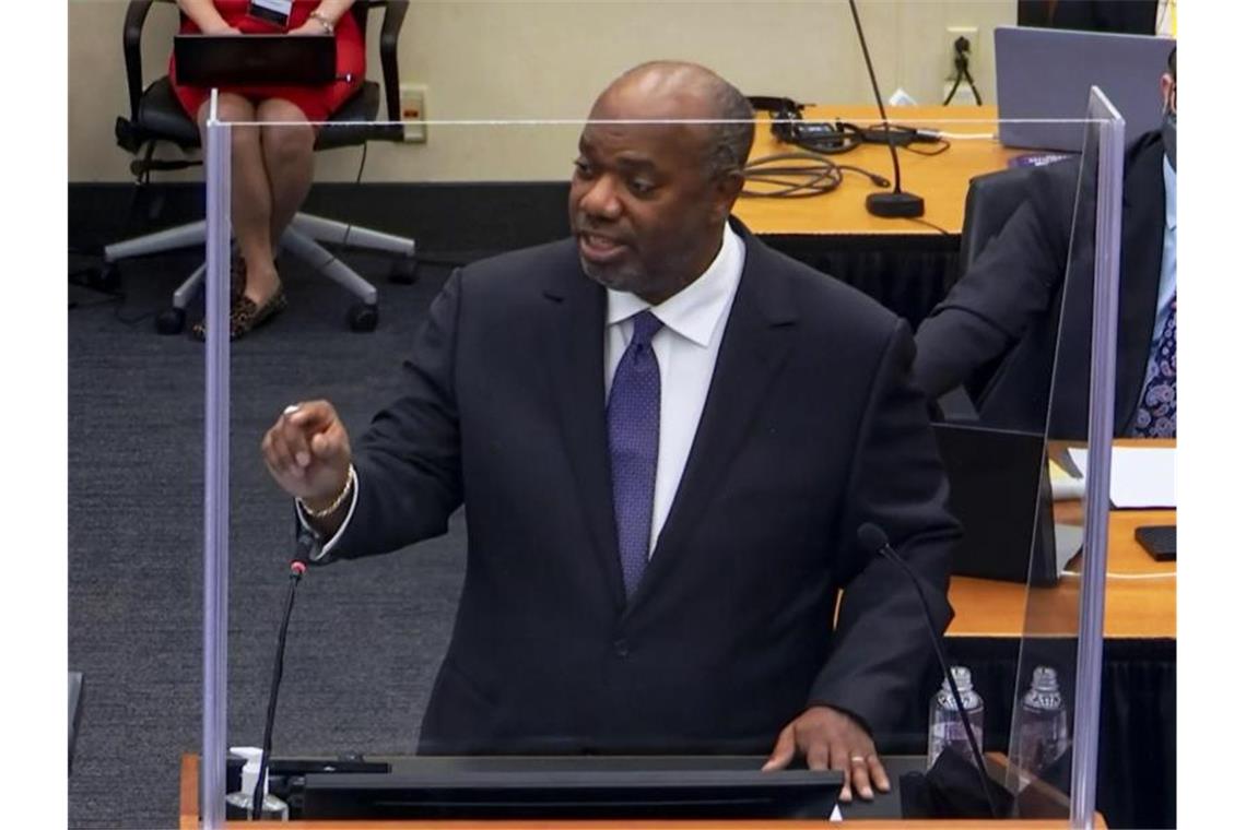 Prozess: Wird es nach George Floyds Tod Gerechtigkeit geben? Staatsanwalt Jerry Blackwell: „Als Herr Floyd in Not war, wollte Herr Chauvin ihm nicht helfen, hat ihm nicht geholfen.“. Foto: Pool Video Via Court Tv/Ny Times/ZUMA Wire/dpa