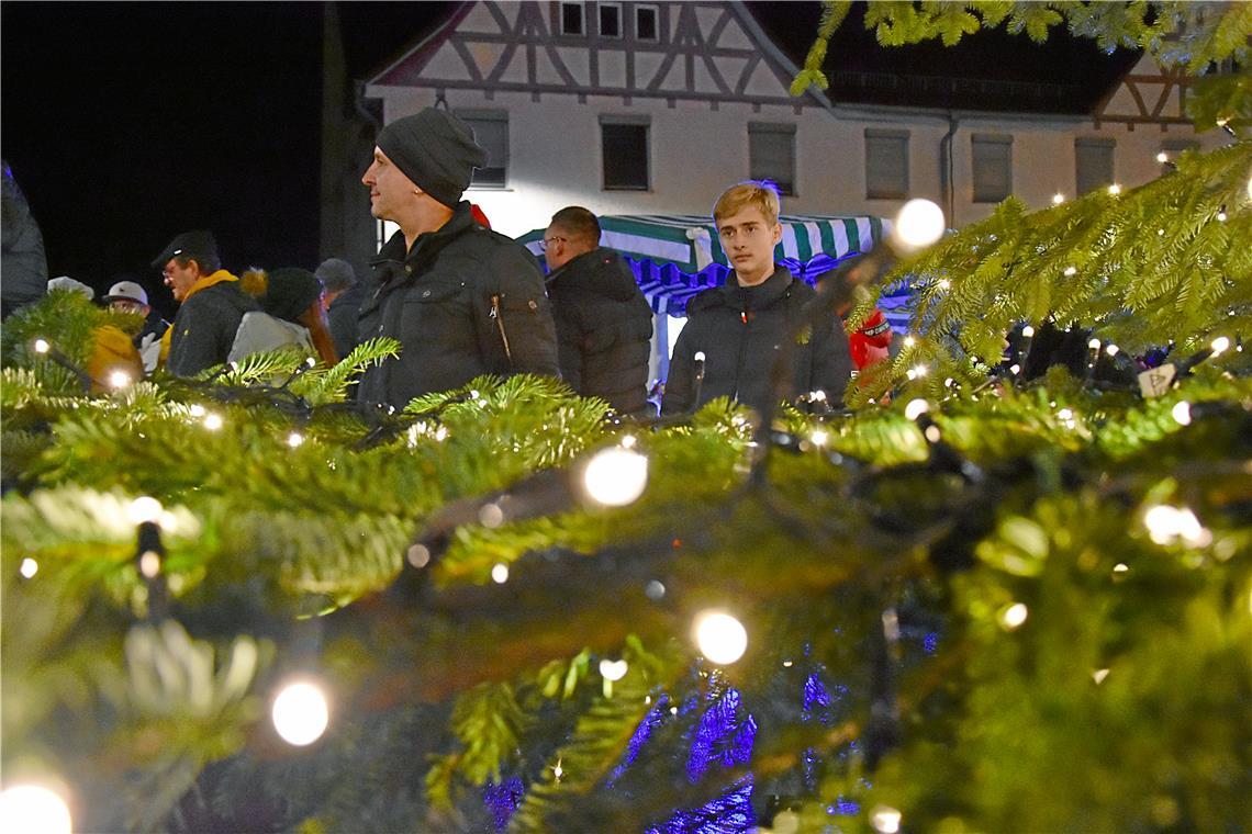 Stimmungsvolle Weihnachtsbeleuchtung in Aspach.